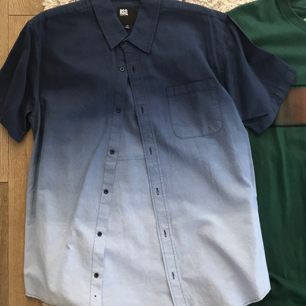 RSQ button up